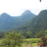 奥索农场假期酒店 上特劳恩